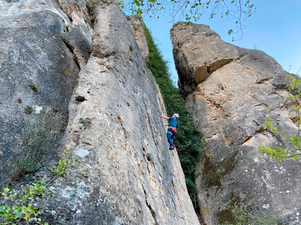 Escalada en roca en la Serranía de Cuenca