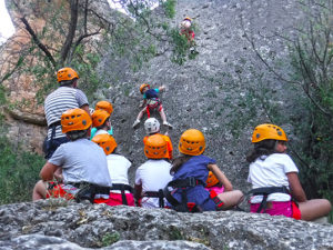 escalada con multiaventura del Júcar Campamentos Madre Tierra Cuenca