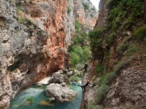 via ferrata en el Ventano del Diablo Villalba de la Sierra Cuenca Espacio Pachamama